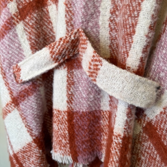 Max Stuido | Fuzzy Fringe Belted Open Front Relaxed Fall Blanket Kimono Cardigan - Picture 6 of 14